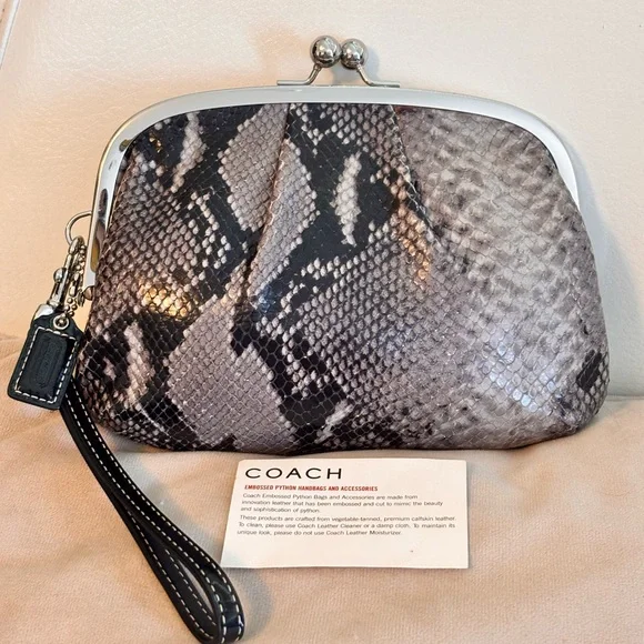 COACH Black and Gray Python Printed Leather Frames Kisslock Wristlet Clutch - Picture 8 of 11